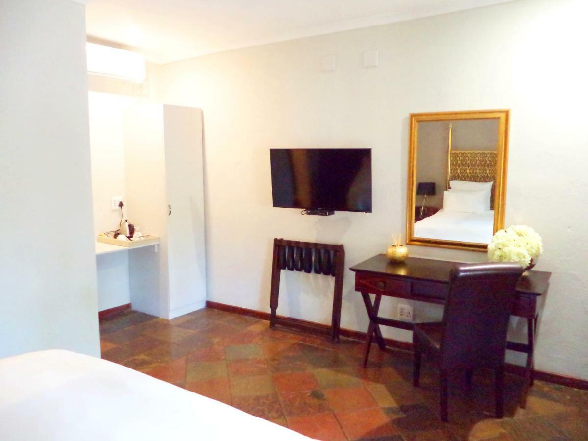 Belladona Guesthouse Mbombela Ngoại thất bức ảnh